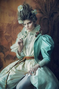 Style Icon-Inspired Fashion Image 3