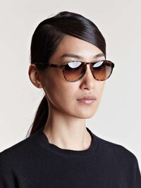 Lightweight Minimalist Sunglasses Image 5