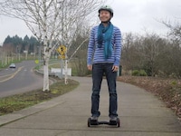 Futuristic Hovercraft Skateboards Image 3