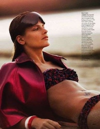 Beachside Workout Shoots Image 8