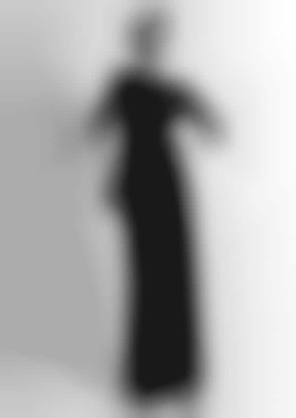 Gracefully Vampish Fashion