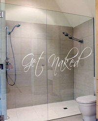 Nudity-Encouraging Bathroom Decor Image 2