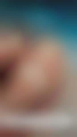 Pixelated Preview Photo-Sharing Apps