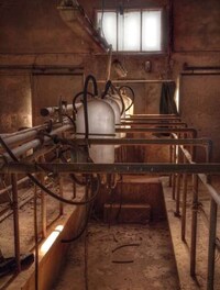 Milky Glass Vat Lights Image 4
