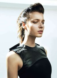 Edgy Ebony Fashion Image 3