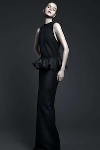 Darkly Feminine Fashion Image 6