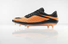 Barefoot-Simulating Soccer Footware