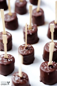 Salted Frozen Banana Sweets Image 3