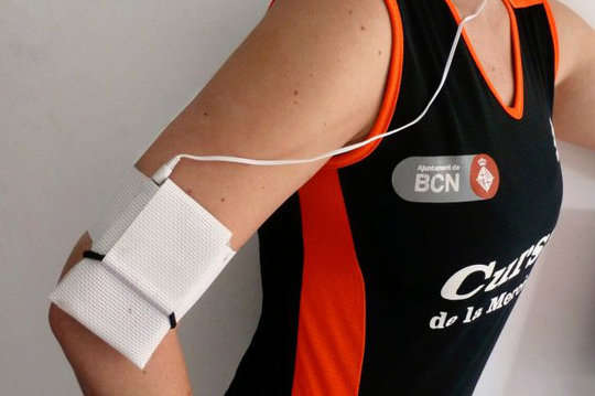 19 DIY Smartphone Accessories