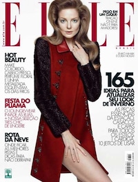 Skin-Baring Fur Fashion Image 3