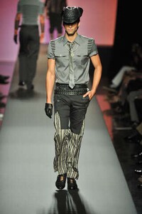 Runway Cowboys Image 7