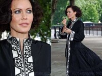 Islamic Red Carpet Fashion Image 2