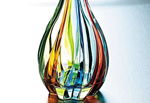 18 Colorfully Abstract Vases