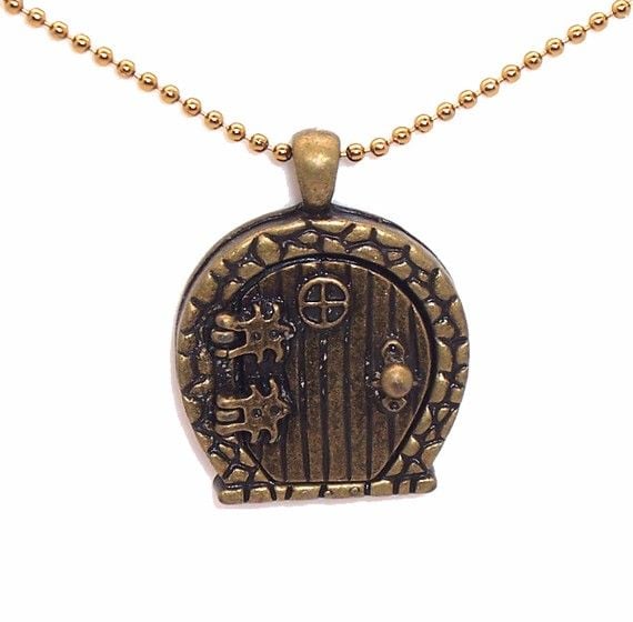 45 Charming Antique-Inspired Jewelry Pieces