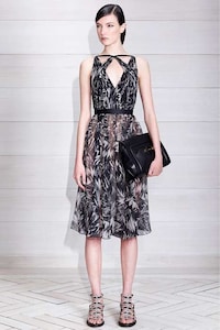 Subdued Tropical Fashion Image 5