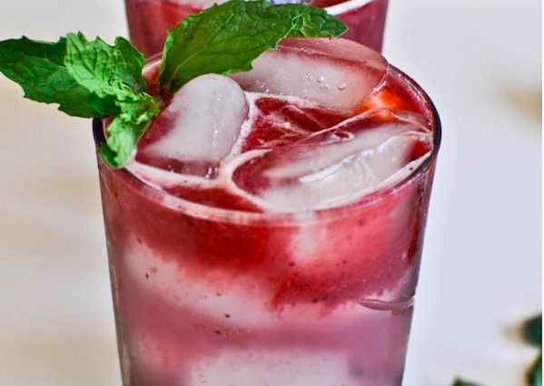 10 Fantastically Fruity Summer Drinks