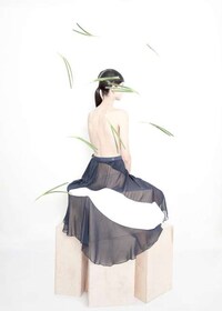 Artistically Surreal Editorials Image 5