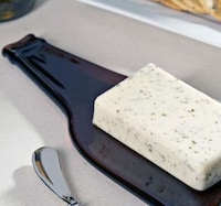 Flattened Bottle Cheese Plates Image 3