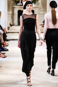 Parisian Ballerina Fashion Image 5