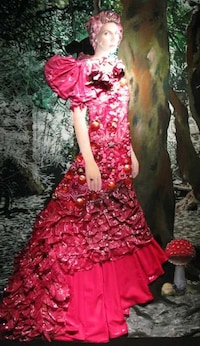 Romantically Beaded Collages Image 4