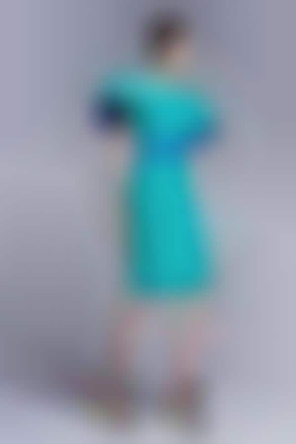 Structured Iridescent Fashion