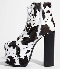 Edgy Farmer-Approved Footwear Image 3