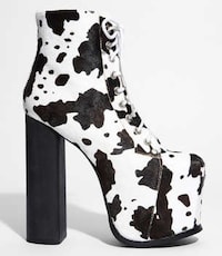 Edgy Farmer-Approved Footwear Image 6