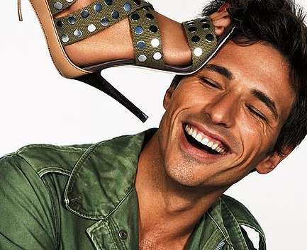 42 Striking Shoe Campaigns