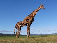 Breathtaking Driftwood Sculptures Image 5