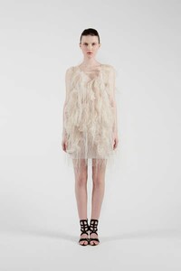 Eyesight-Activated Dresses Image 4