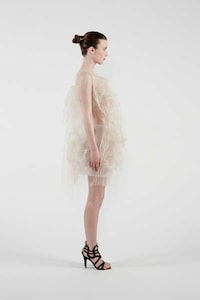Eyesight-Activated Dresses Image 6