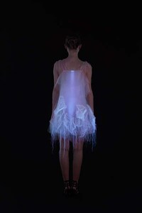 Eyesight-Activated Dresses Image 7