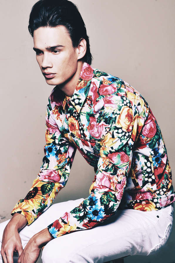 33 Flamboyant Floral Menswear Styles