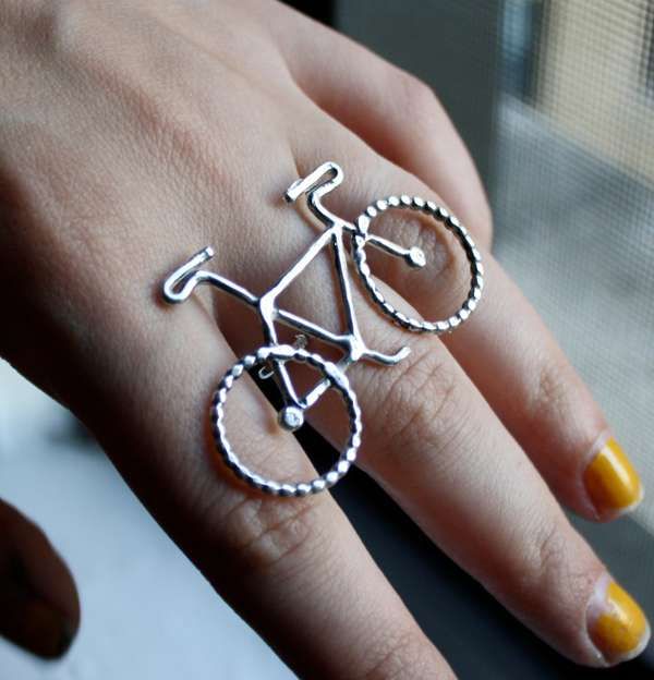 12 Sporty Bicycle-Themed Accessories