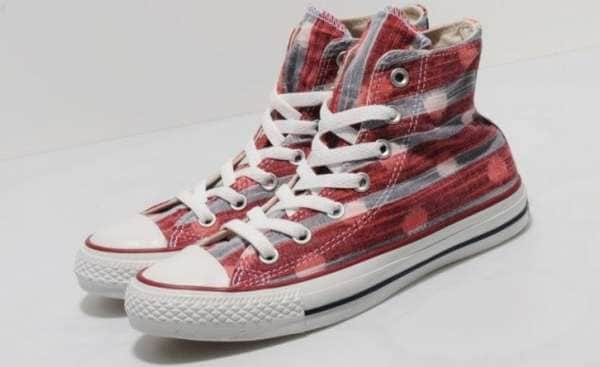 14 Playfully Plaid Footwear Styles