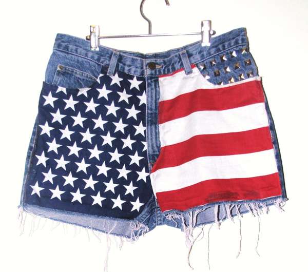 40 American Flag-Printed Fashions