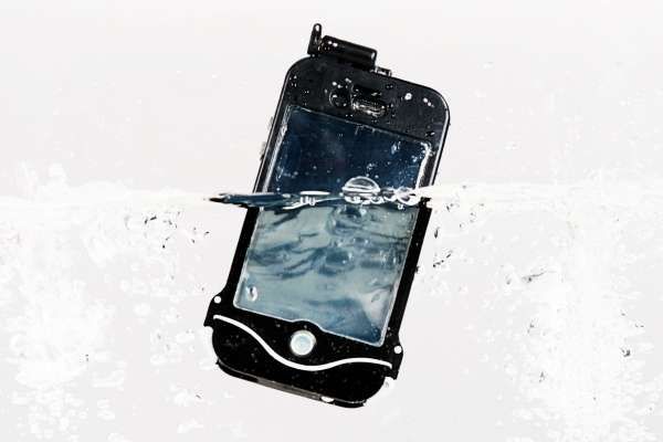 31 Waterproof Gadget Cases