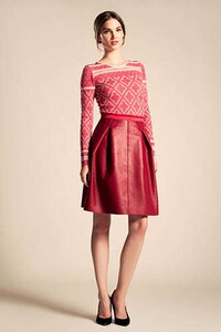 Feminine 50s-Inspired Couture Image 8