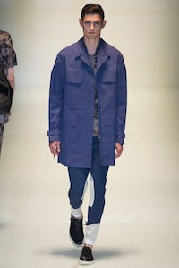 Juxtaposingly Practical Menswear Image 4