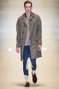 Juxtaposingly Practical Menswear Image 5