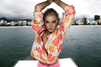 Sleekly Glamorous Yachting Fashion Image 5