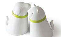 Distinguishably Shaped Pet Feeders Image 2