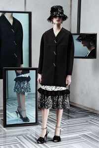 Futuristic Resort Lookbooks Image 2