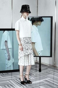 Futuristic Resort Lookbooks Image 3