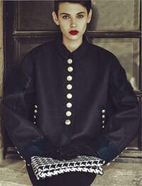 Elegant Aristocratic Eveningwear Image 2