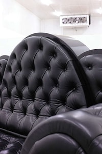 Graffiti-Style Sofas Image 3