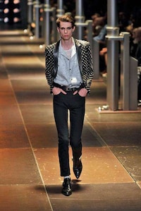 Futuristic 50s-Inspired Menswear Image 5