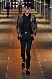 Futuristic 50s-Inspired Menswear Image 8