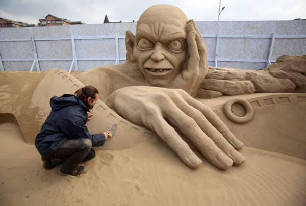 75 Artful Sculpture Formations