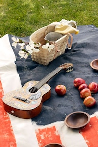 DIY American Flag Blankets Image 2